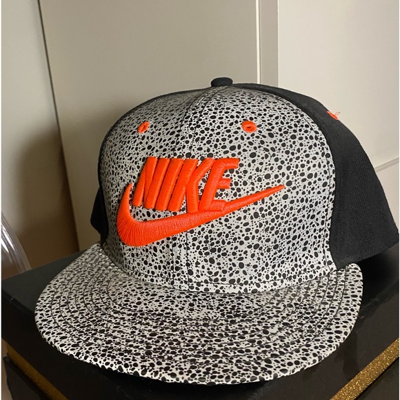 Nike baseball cap hat - Picture 2 of 5